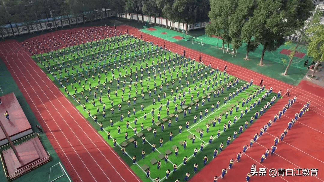 时代|花式课间操① | 羡慕不来，课间操还能这样玩