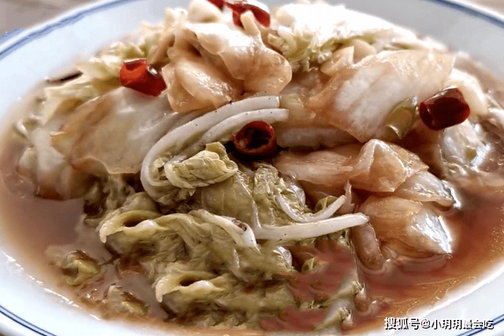 酸辣白菜帮家常做法详细过程 c428cec37a4d4804a6556425f3c7c86d.png