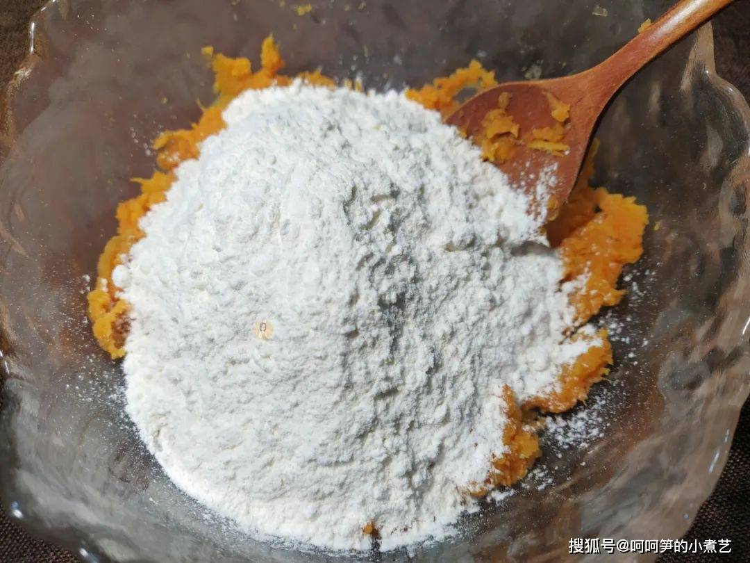 口感|无糖无油，教你做好吃的窝窝头，绵软香甜有营养，大人小孩都爱吃