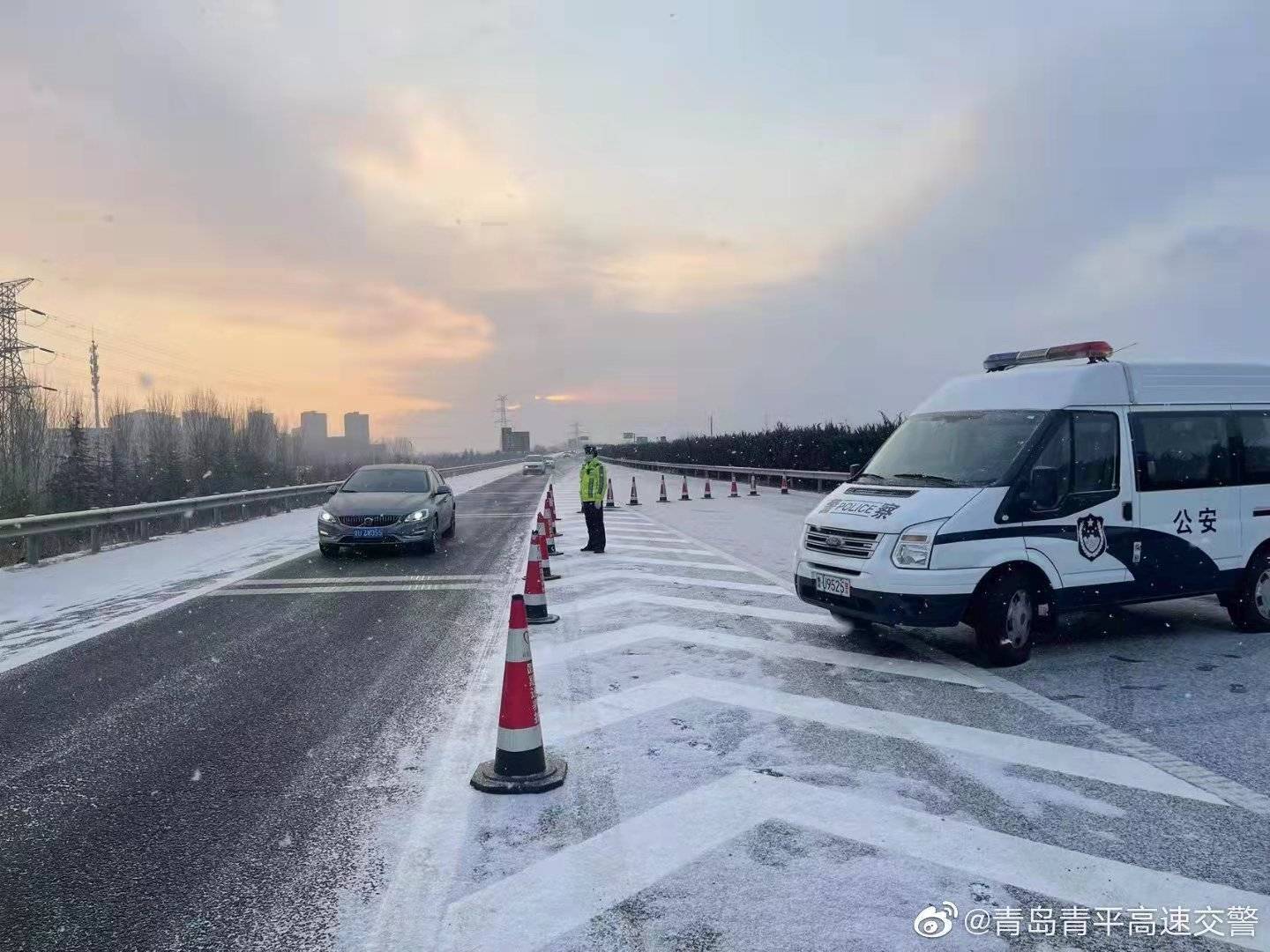 雪景|雪后青岛：雪中景、雪中忙、雪中情、雪中乐……集全了