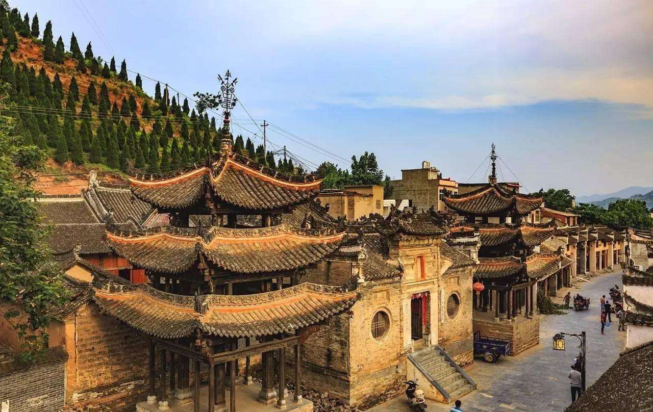 南阳有一座古镇景点地处三省交界处自古就是南北交通之要塞