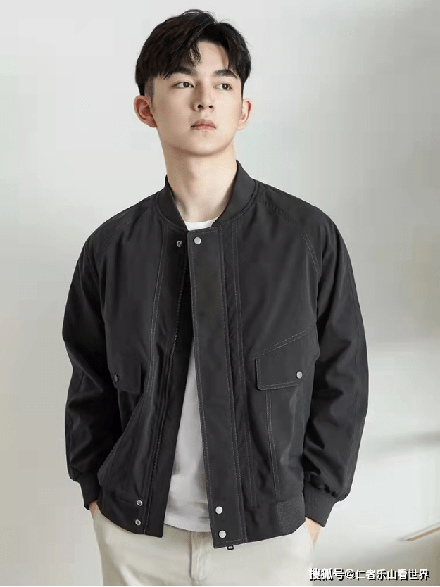 品质休闲男装推荐品牌有哪些 8ea12f90c2ea4d77846a6dbbd2a1f701.png
