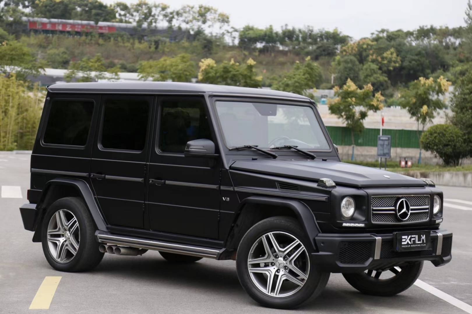 奔驰g500改色膜ekfilm消光暗影黑