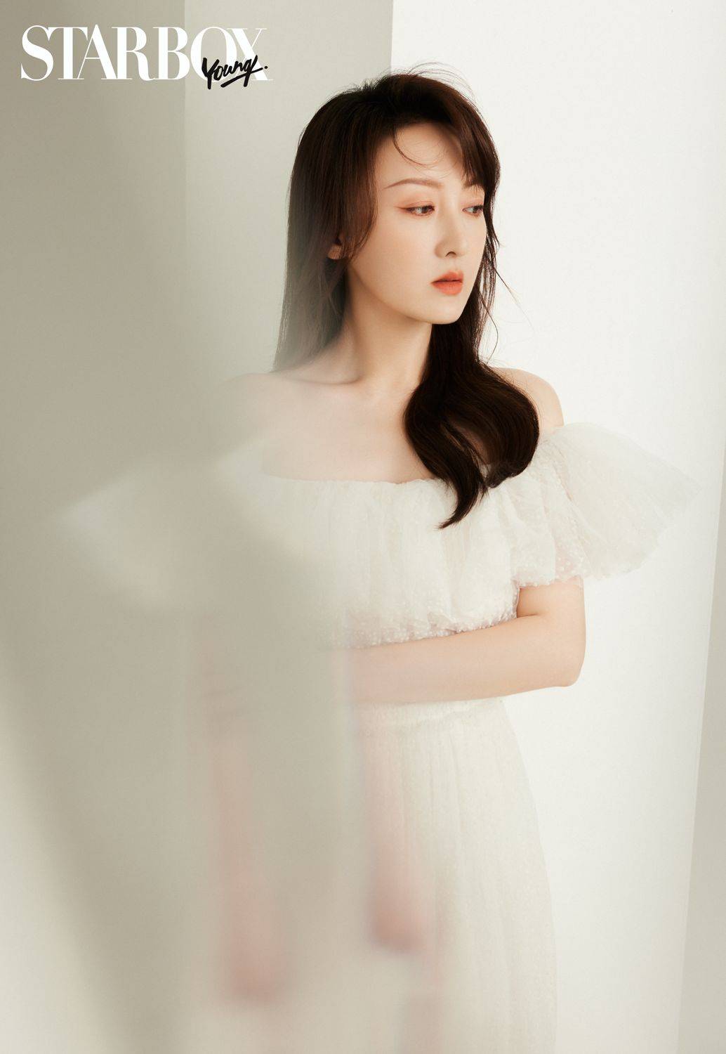 作为演员,何雨晴在娱乐圈一直低调淡然不争不抢,平时勤于业务的她一心