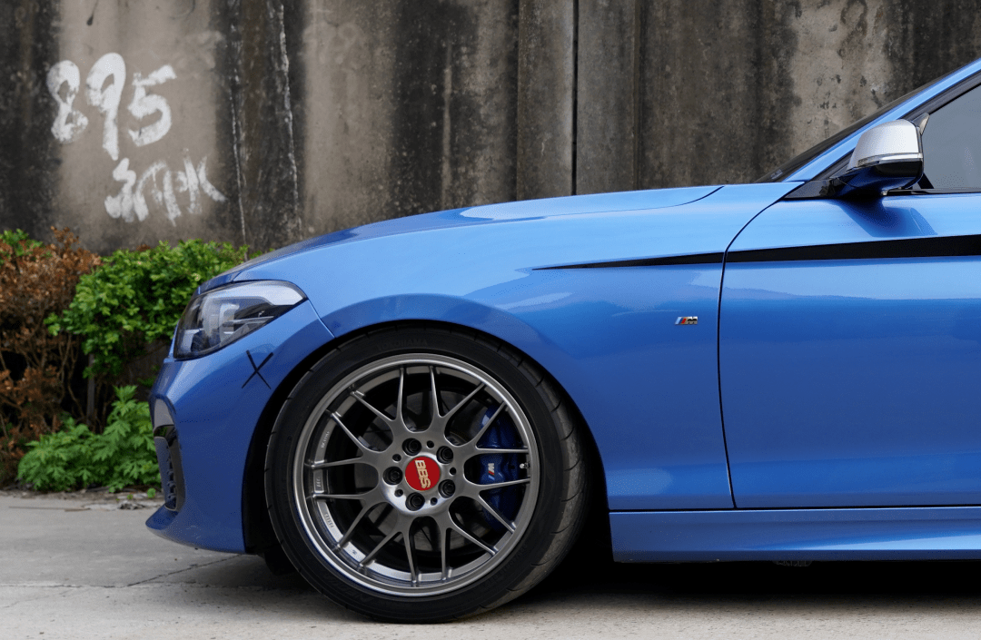 终于用上第三代宝马原厂行车记录仪了 十大理由必买ta 代睿眼 摄像头 安装的