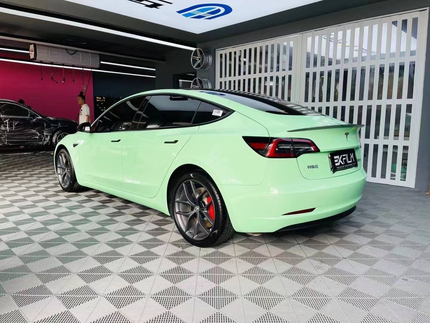 特斯拉model3改色案例ek改色膜灰蒙绿