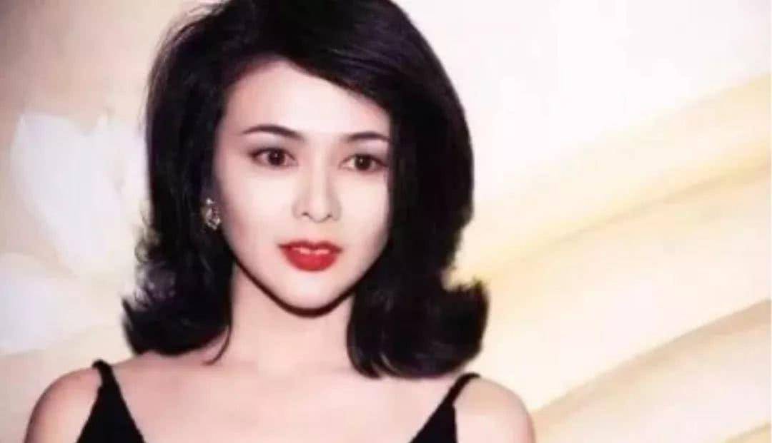 钟楚曦钟楚曦新戏小倩扮相撞脸佟丽娅？妖女系美人除了王祖贤还有美艳绝伦的她们！
