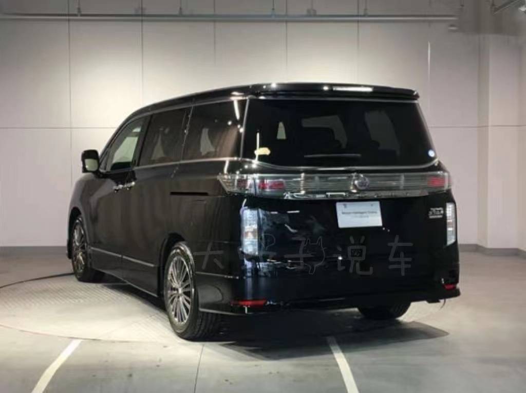 日产版"塞纳"曝光!双电动门 航空座椅,标配6缸引擎,真霸气!