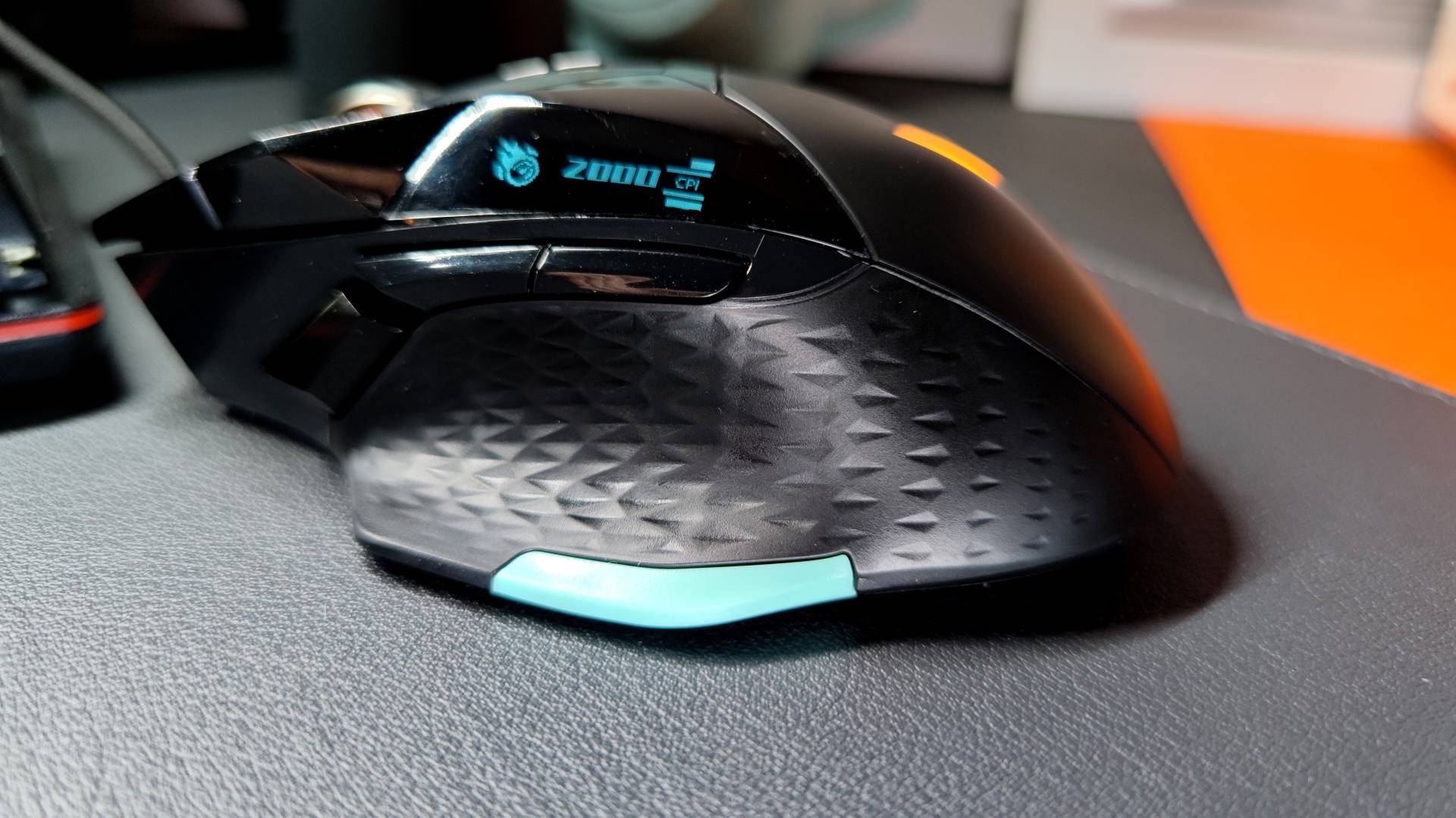 还记得这款高端旗舰雷柏vt900游戏鼠标吗