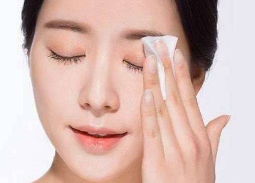 经验教程如何消除黑眼圈？5招教你去掉熊猫眼！