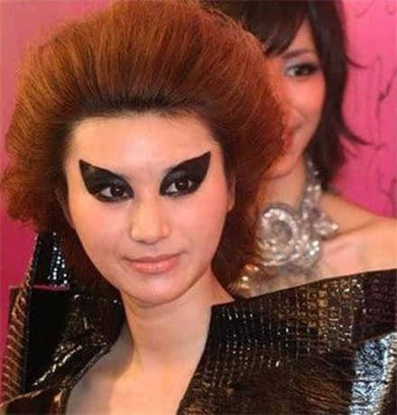 发型鸟窝、缝纫机、钢丝球，女明星奇奇怪怪的发型，笑得捂不住嘴