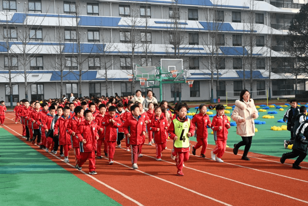 温江新世纪中学图片