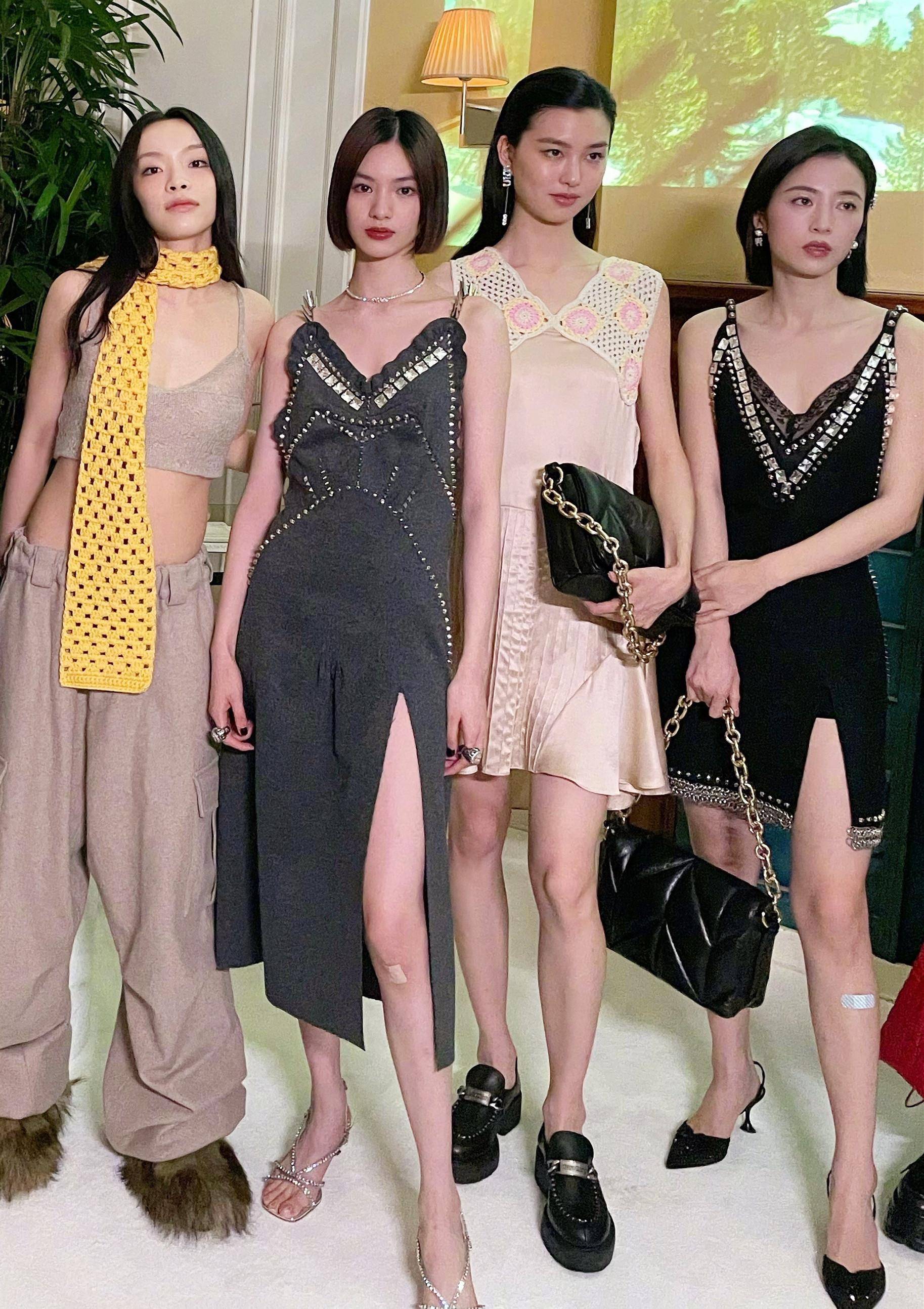 眼睛敢穿敢秀与超模同框不输,和娜扎同台也出彩!乔欣悄悄逆袭太惊艳