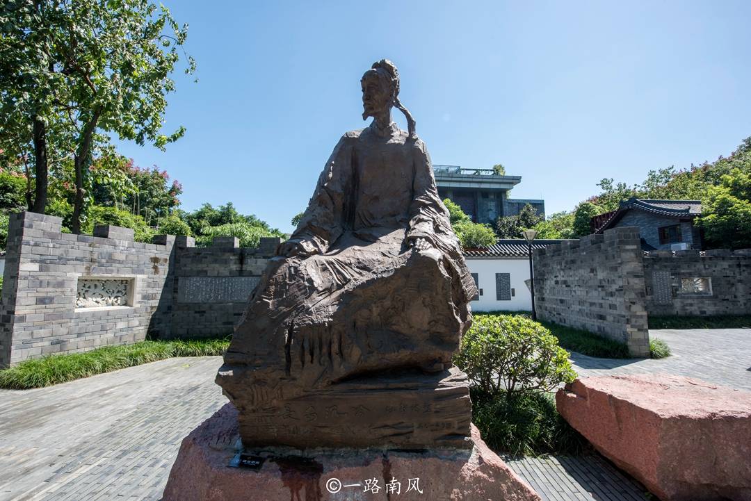 成都三个景色迷人的旅游胜地，全部免费开放，外地游客却很少