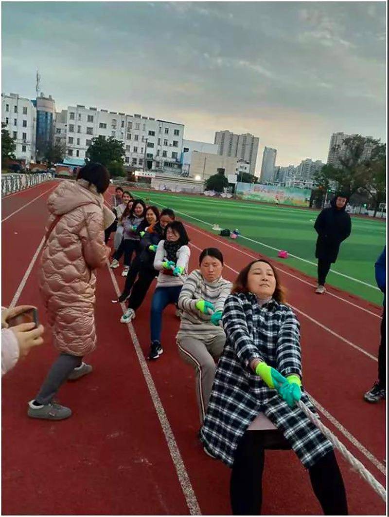 江苏省海安市明道小学迎新年运动会火爆进行