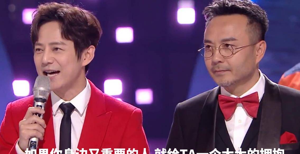 穿越|何炅和吴昕相拥,天天兄弟秀戒指,尴尬了多少人?