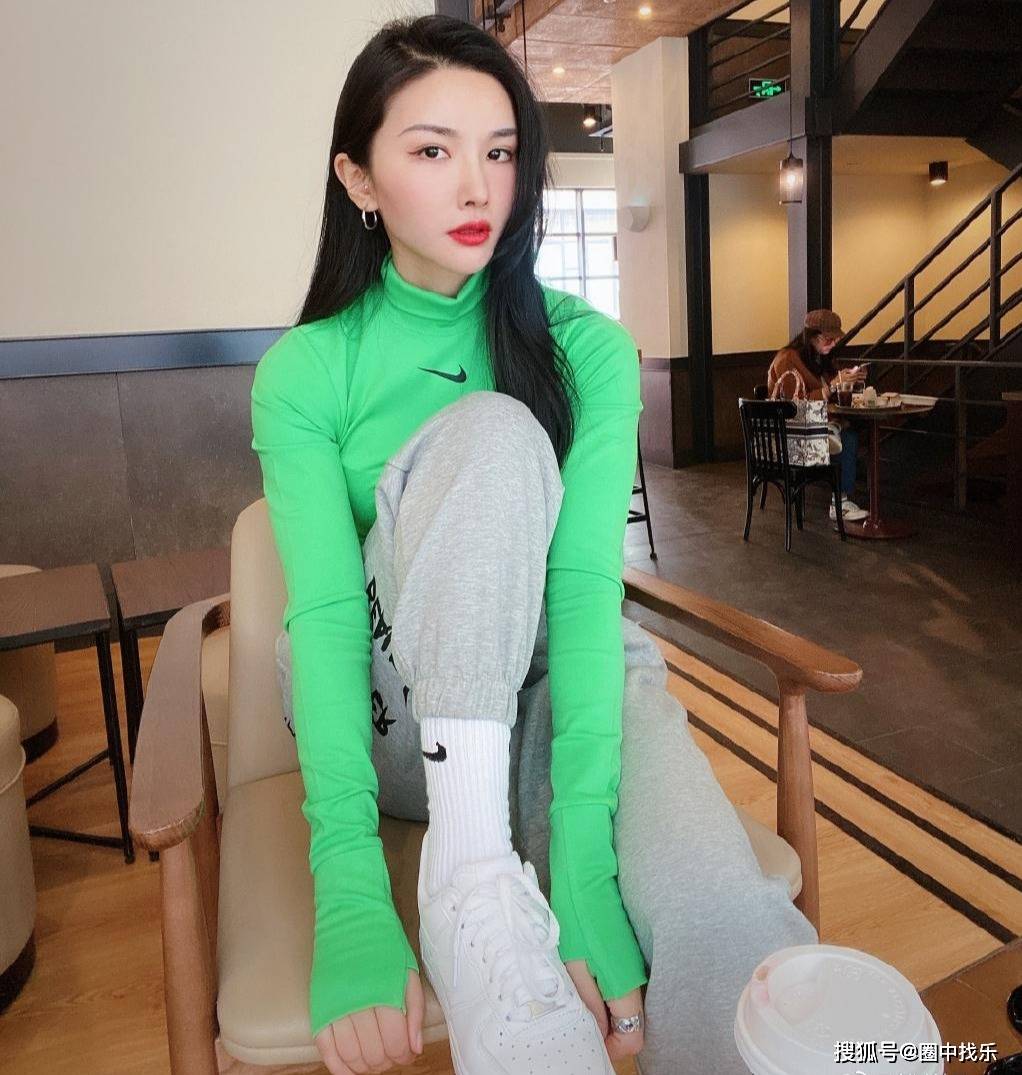 小姐冠军,甜美容颜搭配魔鬼身材,网友:初恋般感觉_健身_曹烨岚_美女