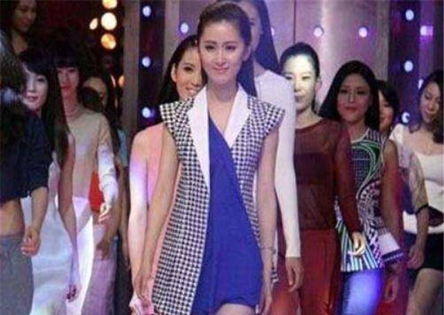 于是当|小伙子假装“乞丐”相亲，女嘉宾集体灭灯，孟非笑了：他身价200亿！