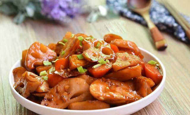 笋烧鱿鱼 e50c3d7d75f546df8634a764f6dca42f.jpeg