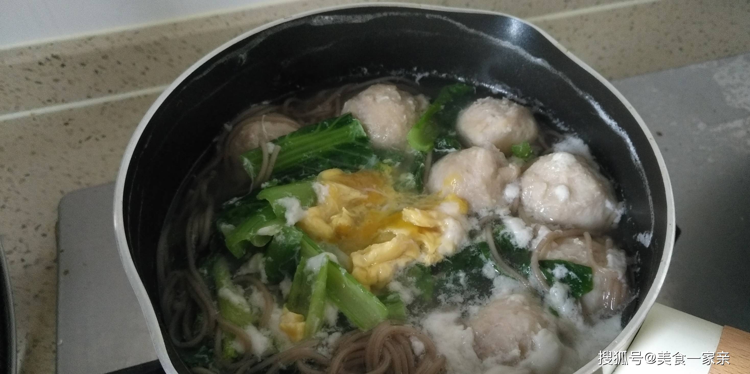 肉丸|这早餐营养健康、简单快手，不到五分钟上桌，吃上一大碗胃特舒服