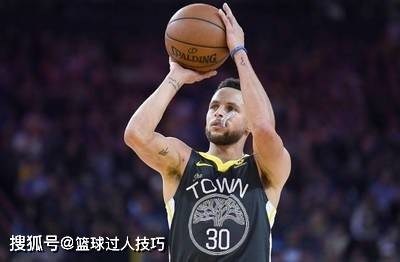 魔术|若球星立雕像用啥动作？詹皇选霸王步还是撒镁粉？反正库里无悬念