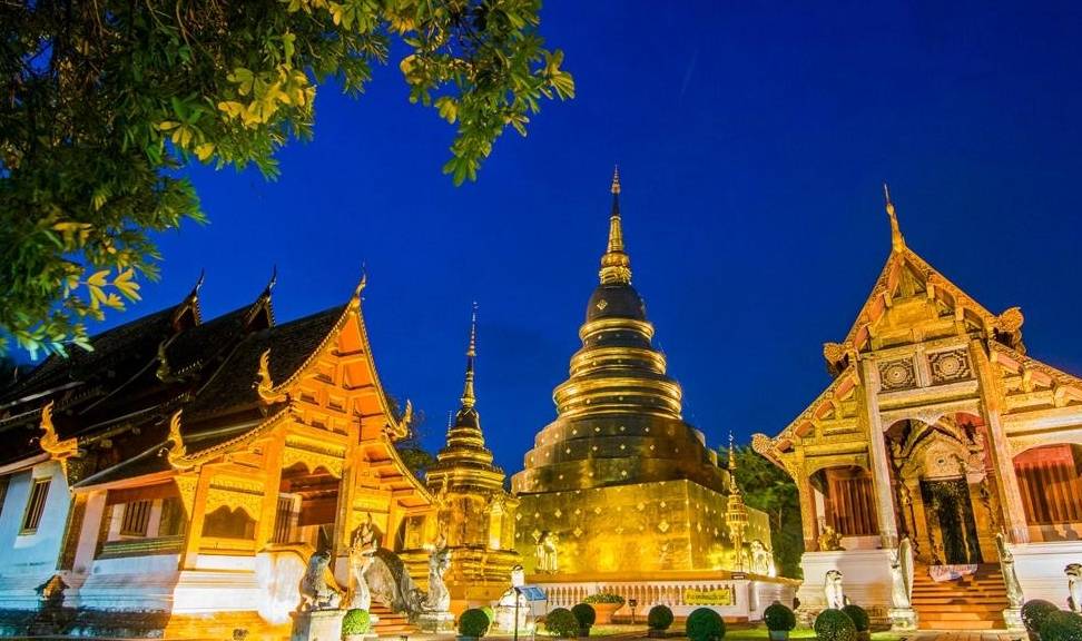 近700年历史，夜发金光，泰国北部的神奇寺庙隐藏着什么秘密？