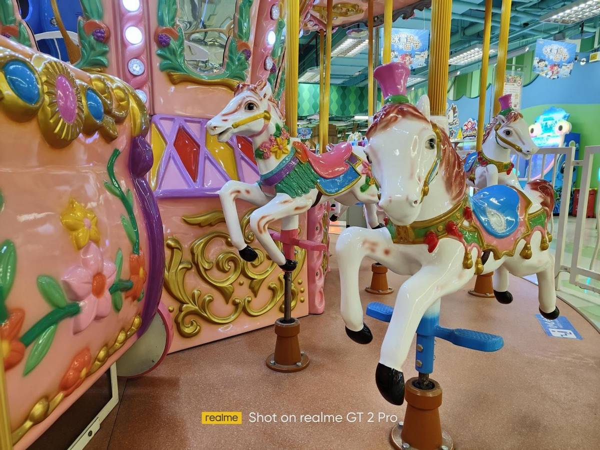 真我GT2 Pro首发评测：为年轻人打造的高端旗舰