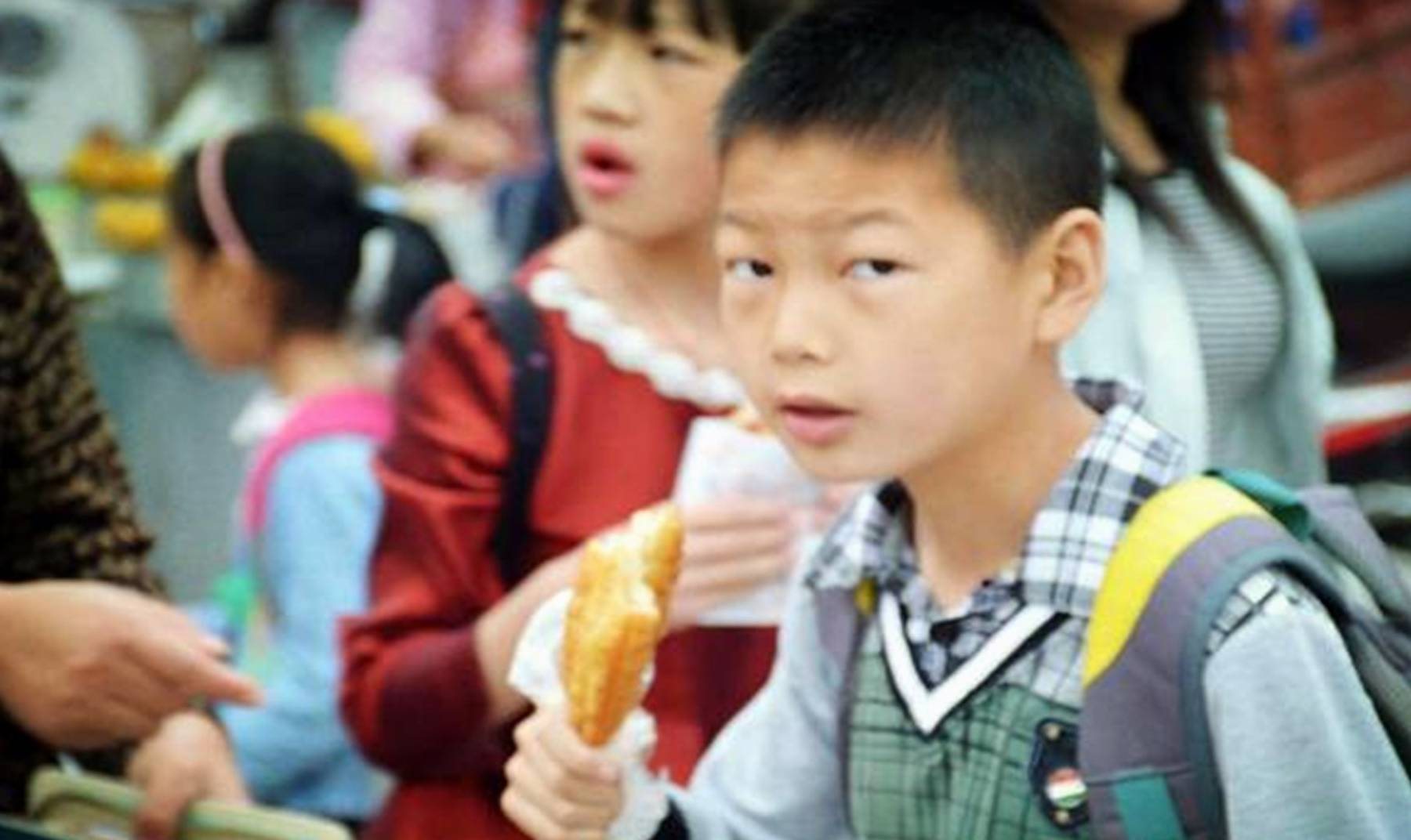 饮食|中国式“糊弄”早餐登上“饮食黑名单”，不光没营养，还影响长高