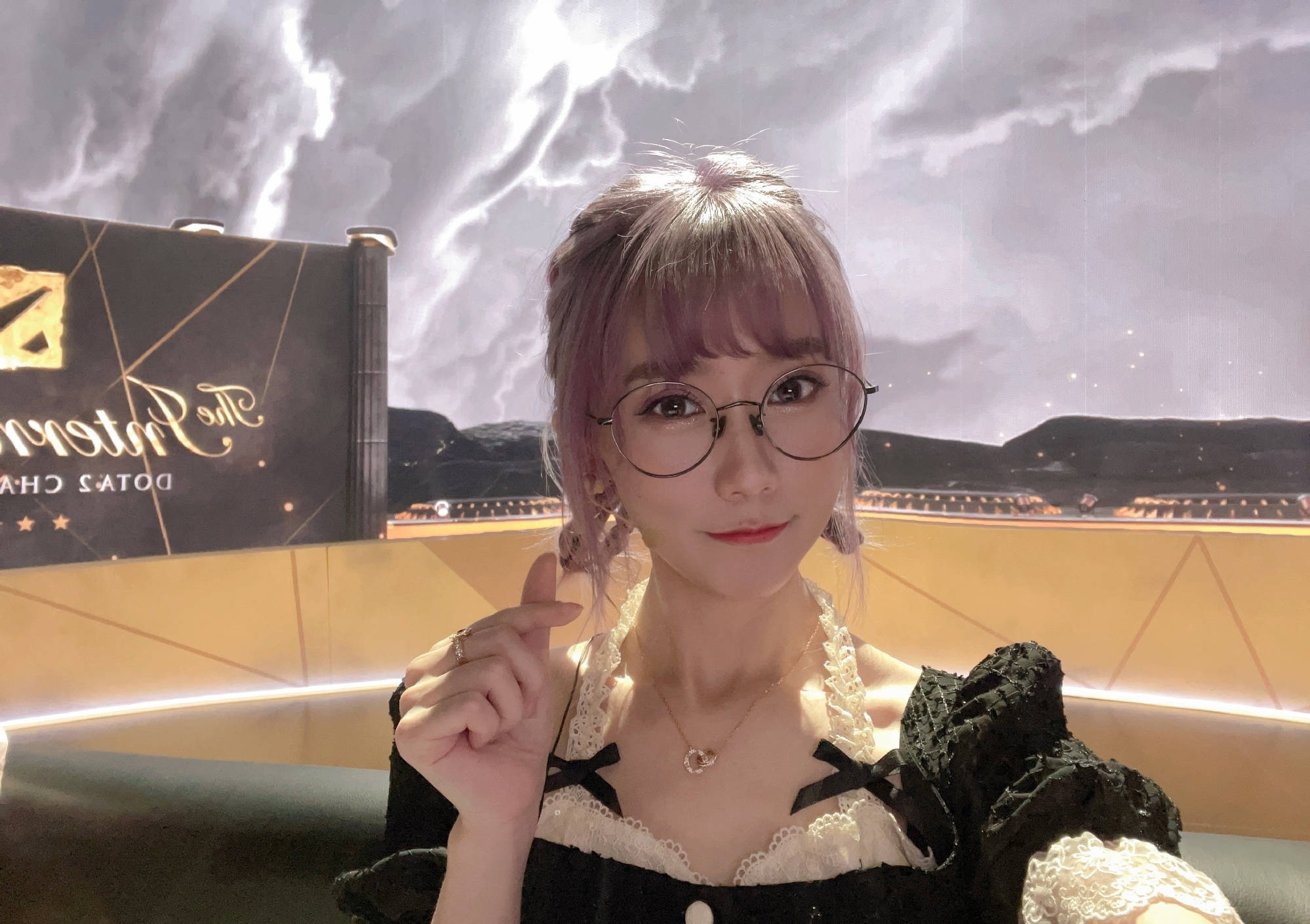女朋友),而在改掉id后拒绝者便沿用了dota1时期与好友李哥共用的账号