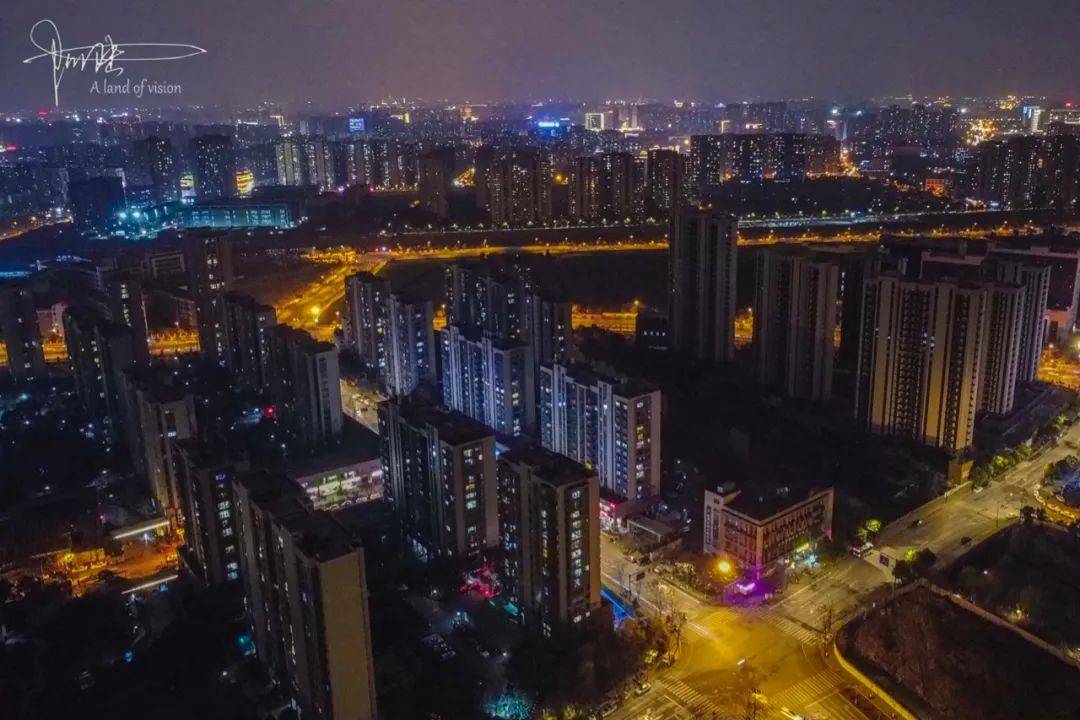 随拍夜杭州之：万家灯火三墩北，杭州城郊的璀璨风情