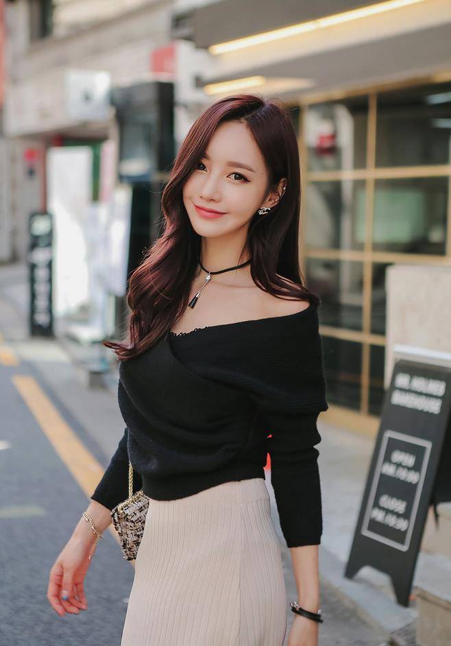 体重韩国美女孙允珠真是性感尤物，让人直赞好身材