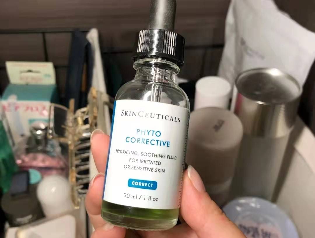 功效最近很火的“色修精华”，给你们挑了这4款，用过的人都说好