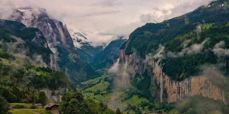 《指环王》粉丝必去10个史诗胜地,末日火山和精灵花园