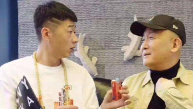 成功李会长：收破烂的“街溜子”，给赵本山递华子，他到底是什么来头