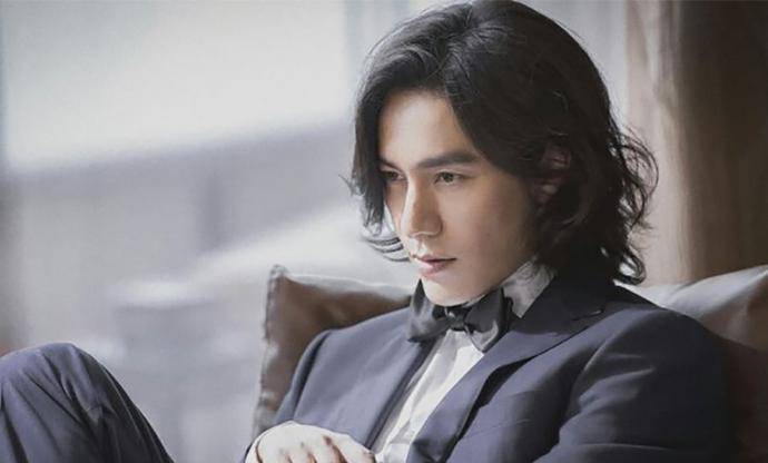 长发留长发就是娘？这两位告诉你，留长发依然还是真男人