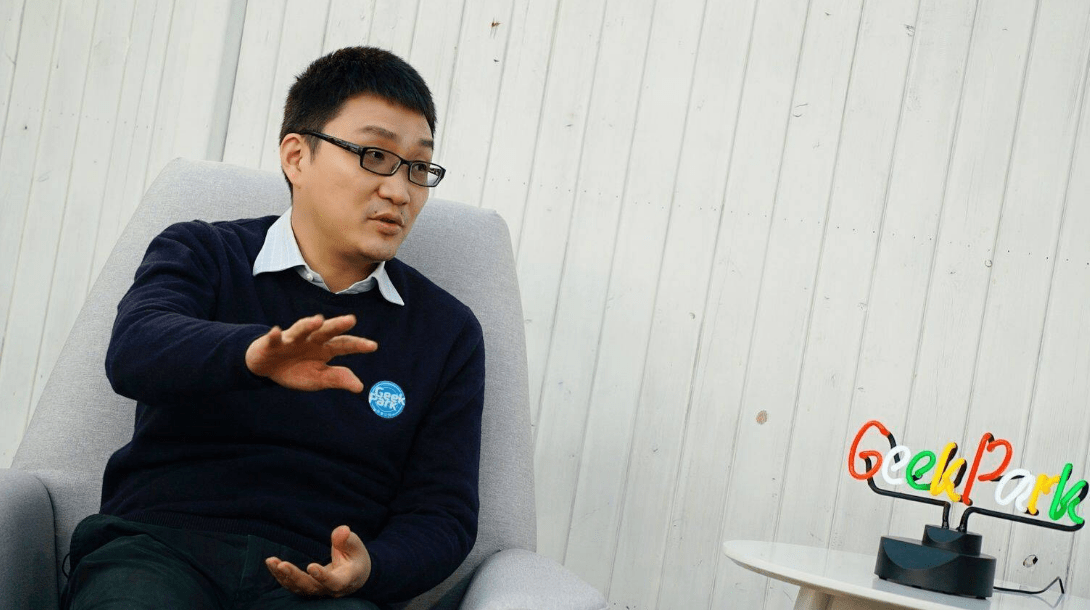 拼多多黄铮:从工人家孩子到身价四千亿,成功就是干好本分内的事_黄峥_段永平_丁磊