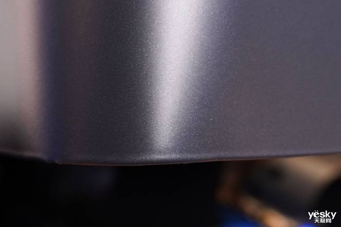 刀锋造型、超大吸力 创维薄镜6 Pro抽油烟机评测