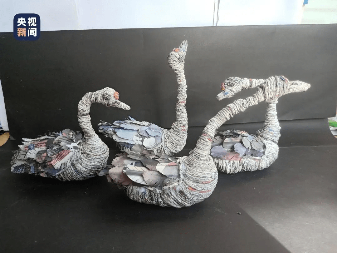 助力冬奥,遂宁学生用废旧报纸制成冰雪世界引央视关注_创意_艺术_作品