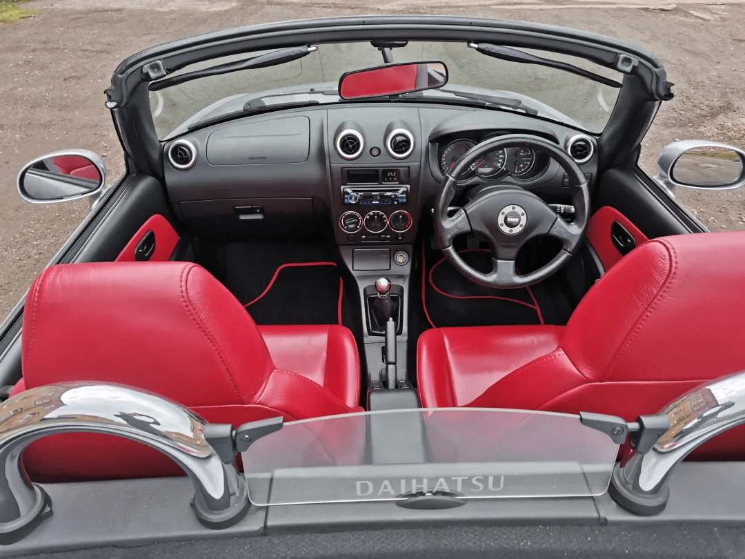 大发copen,660cc双座敞篷,10万出头的话要卖疯了