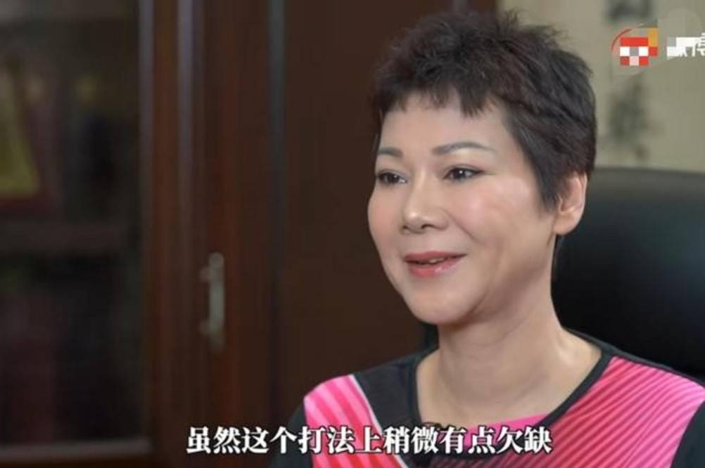 59岁相貌大变疑似整容,二婚嫁给1米92高富帅_曹燕华_许昕_比赛