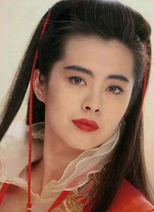 小天00后小花厮杀战，这次刘浩存输得有点惨…