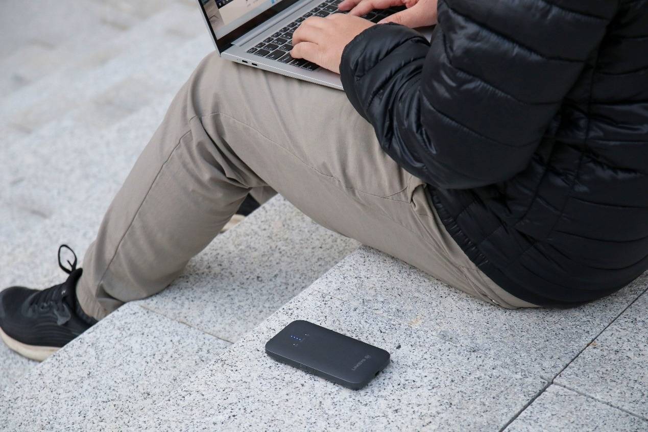 户外团队直播需要解决上网问题？有一台领势随身WiFi就足够