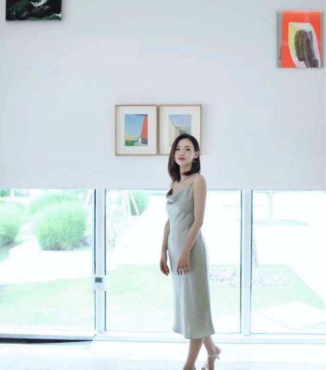 惊艳的女人味裙子 221547cb1bba49a29fa0b3e9ae18edf1.jpeg