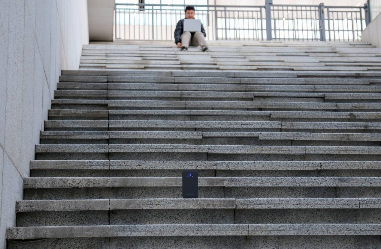 户外团队直播需要解决上网问题？有一台领势随身WiFi就足够
