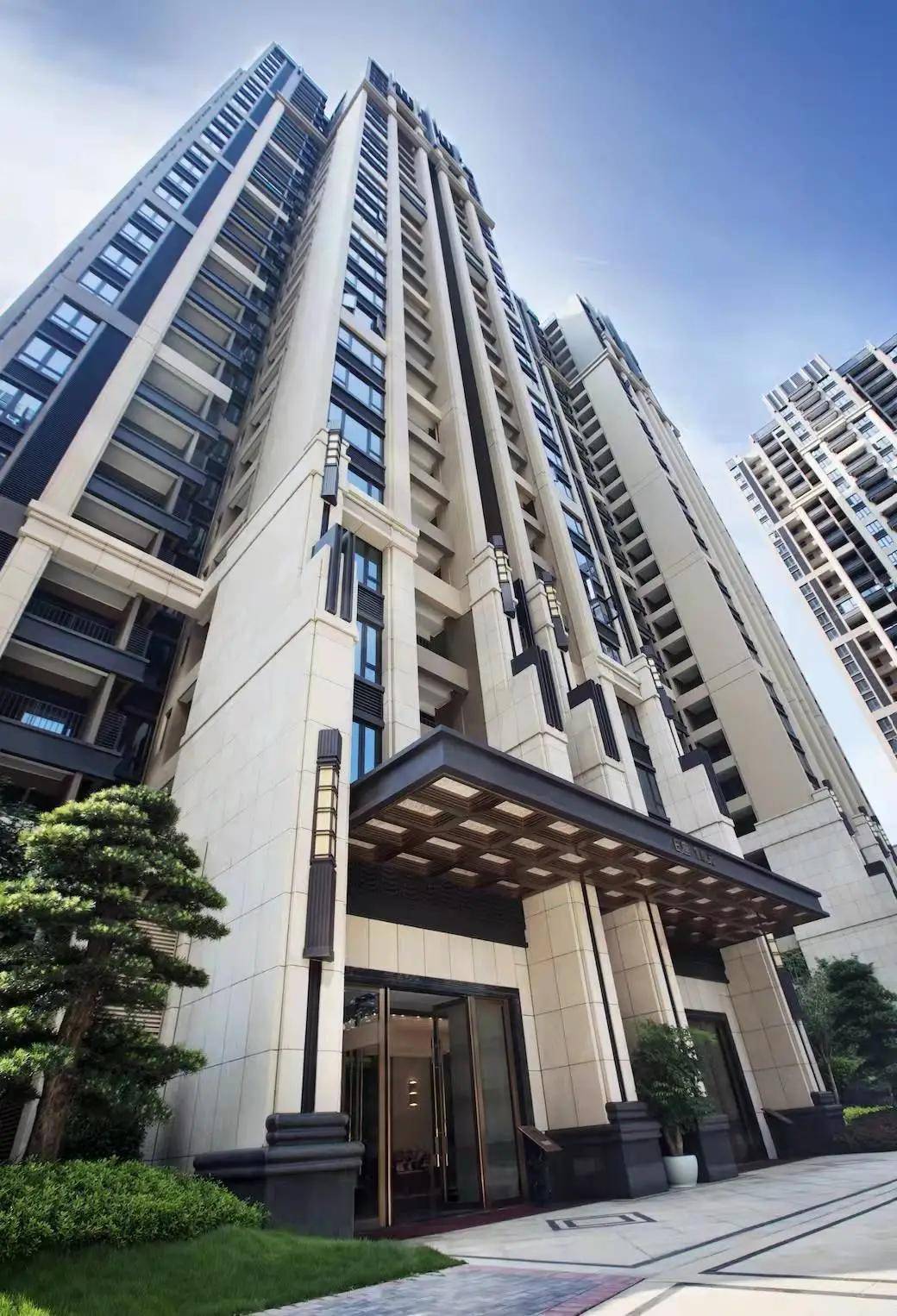 2022深圳宝安华丰前海湾图文解析营销中心电话