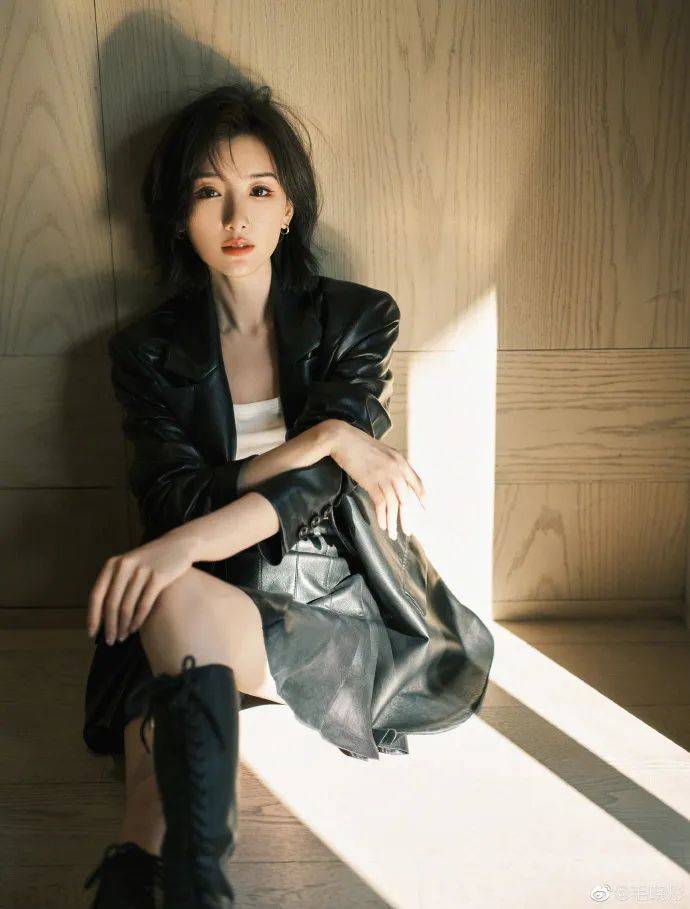 一身可盐可甜，又纯又欲！毛晓彤终于从一枚小透明华丽蜕变成大女主