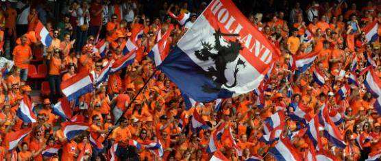国歌效忠外国国王：荷兰国歌为什么要效忠西班牙的国王？