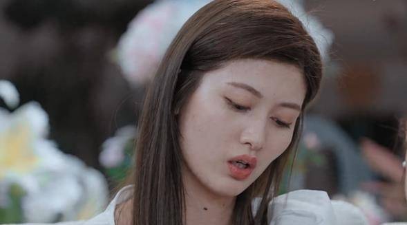 主动|原来我们都误会马董了，他始终对洪成成情有独钟，是女4上赶着