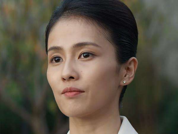 原创于正新动态引争议称白鹿是他的作品评论区被网友冲塔