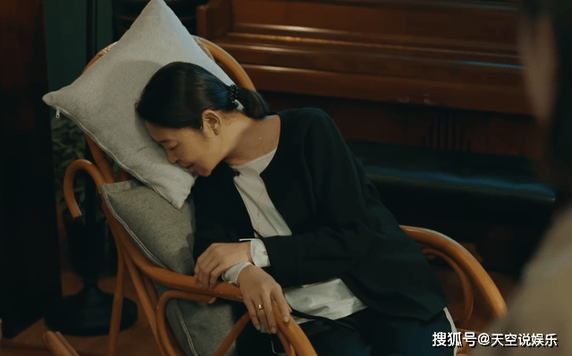 因为|《女心理师》母亲多次装死，实则为贺顿做心理铺垫，她自认时日不多